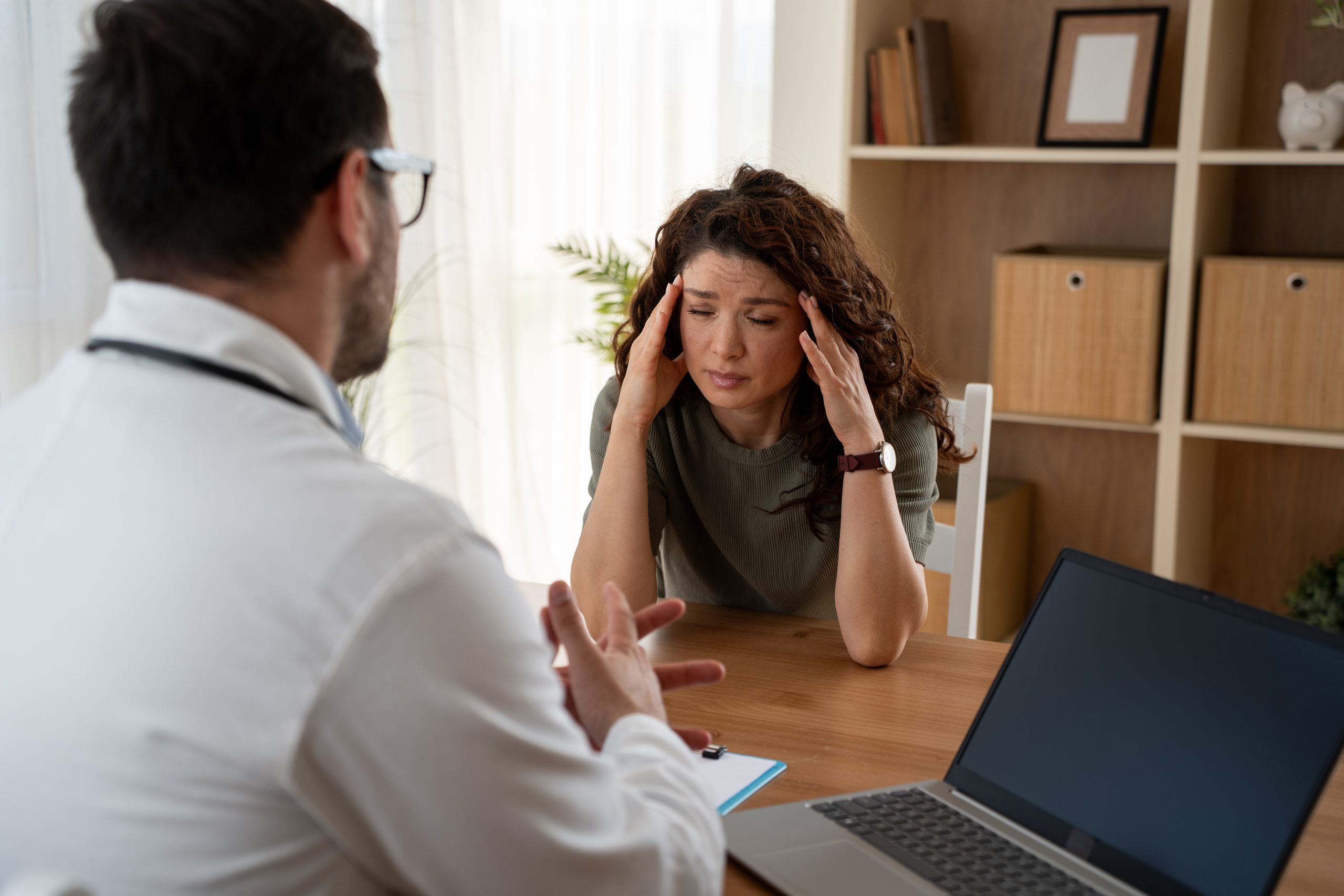 Migraine: Types, Causes, Symptoms, Diagnosis, and Treatment Options